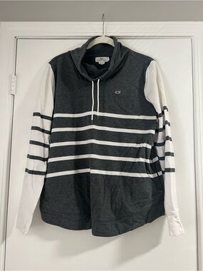 EUC Vineyard Vines Charcoal Gray and White Striped Funnel Neck Sweatshirt